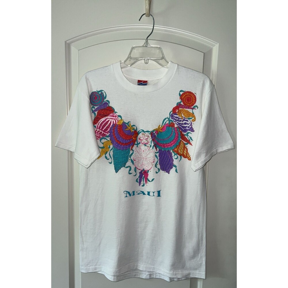 VTG Islander Maui Embossed Seashells & Seahorse T-Shirt, White, Size Med